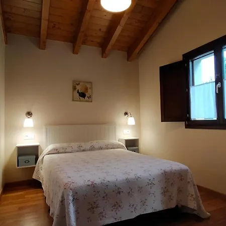 Casa El Campo Mateo Feriehus Peruyes